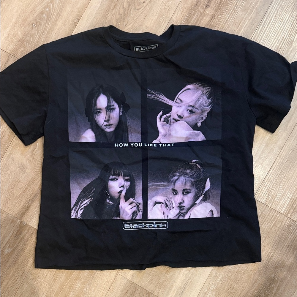 Black pink  T-Shirt